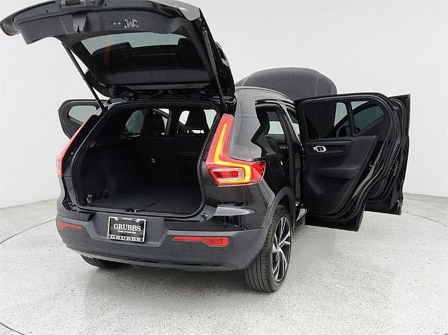 2022 Volvo XC40 Vehicle Photo in Grapevine, TX 76051