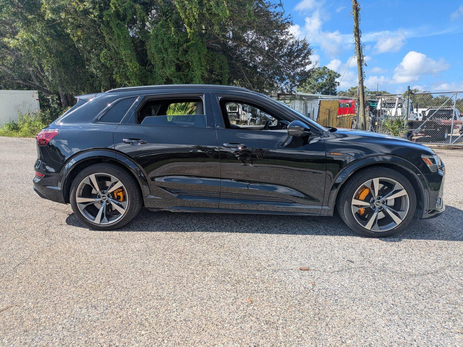 2022 Audi e-tron S Vehicle Photo in Sarasota, FL 34231