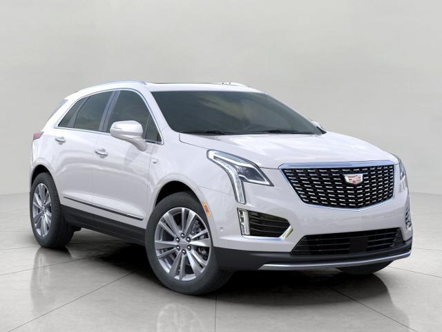 2025 Cadillac XT5 Vehicle Photo in NEENAH, WI 54956-2243