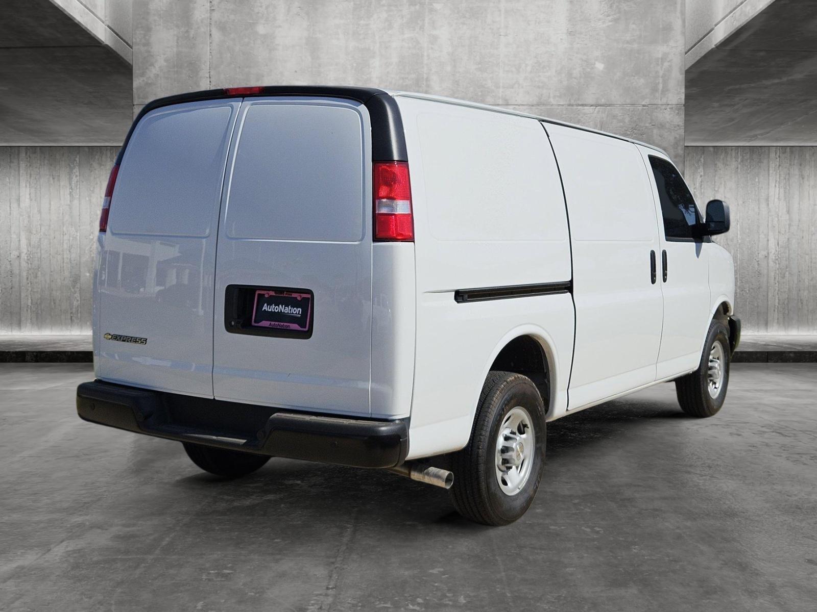 2024 Chevrolet Express Cargo 2500 Vehicle Photo in NORTH RICHLAND HILLS, TX 76180-7199