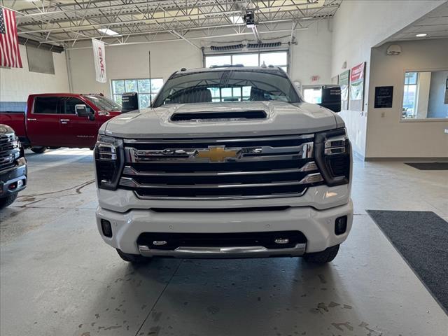 Used 2024 Chevrolet Silverado 2500HD High Country with VIN 1GC4YREY5RF130931 for sale in Plymouth, WI