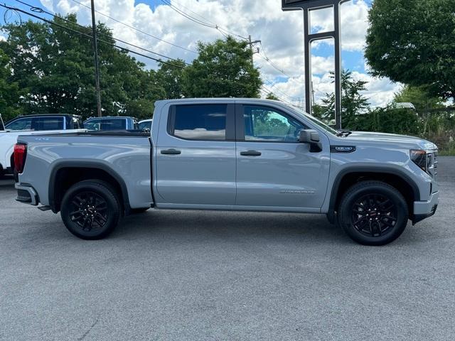 2024 GMC Sierra 1500 Vehicle Photo in LOWELL, MA 01852-4336