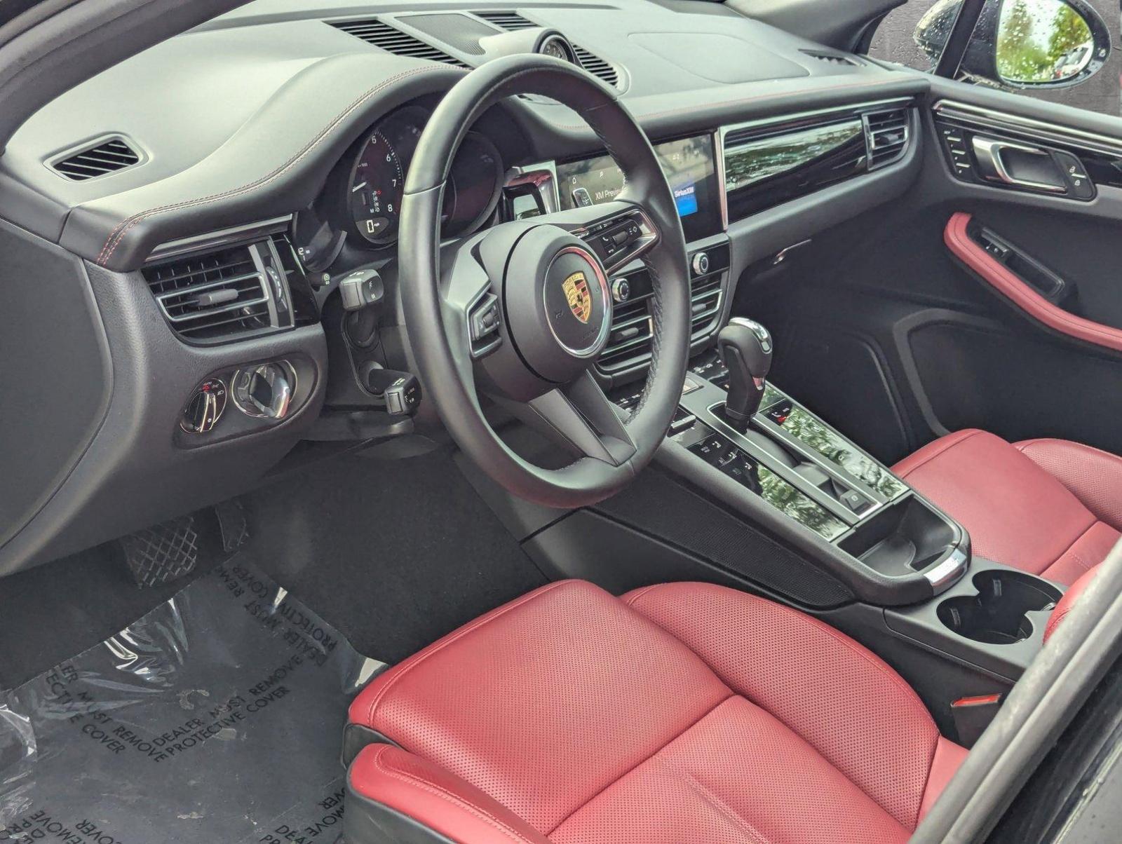 2022 Porsche Macan Vehicle Photo in Delray Beach, FL 33444