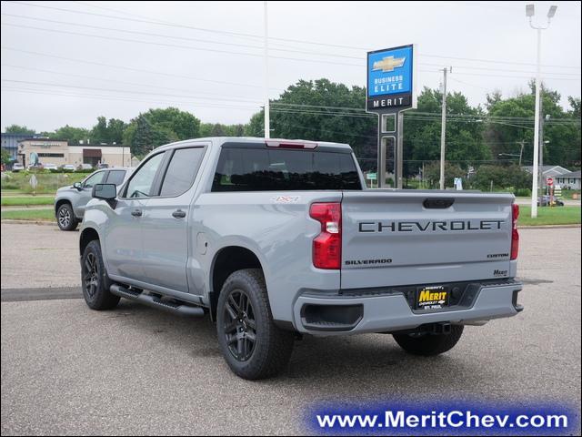 2024 Chevrolet Silverado 1500 Vehicle Photo in MAPLEWOOD, MN 55119-4794