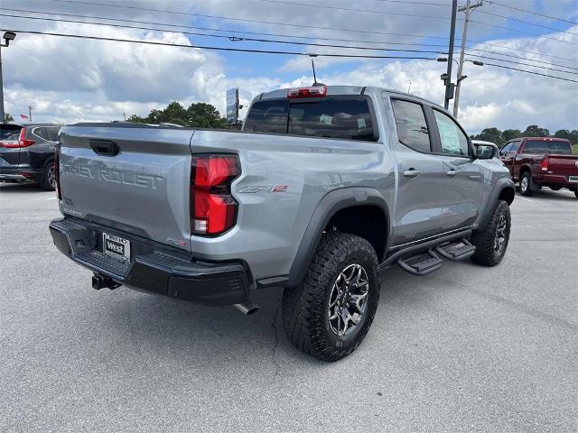 2024 Chevrolet Colorado Vehicle Photo in ALCOA, TN 37701-3235