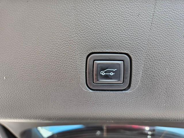 2021 Chevrolet Traverse Vehicle Photo in TWO RIVERS, WI 54241-1823