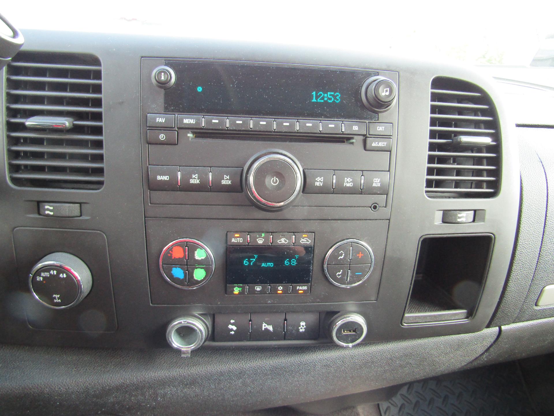 2012 Chevrolet Silverado 1500 Vehicle Photo in GREENVILLE, OH 45331-1026