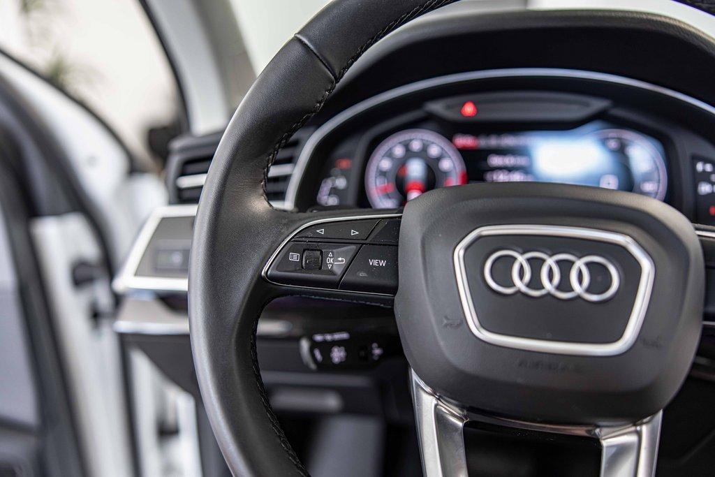 2024 Audi Q7 Vehicle Photo in Saint Charles, IL 60174