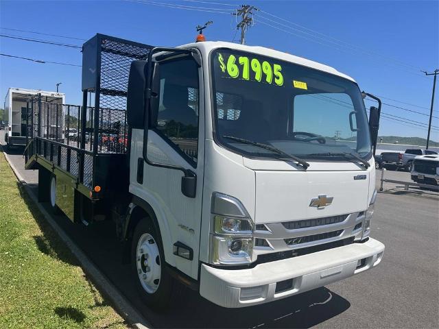 2024 Chevrolet Low Cab Forward 4500 Vehicle Photo in ALCOA, TN 37701-3235