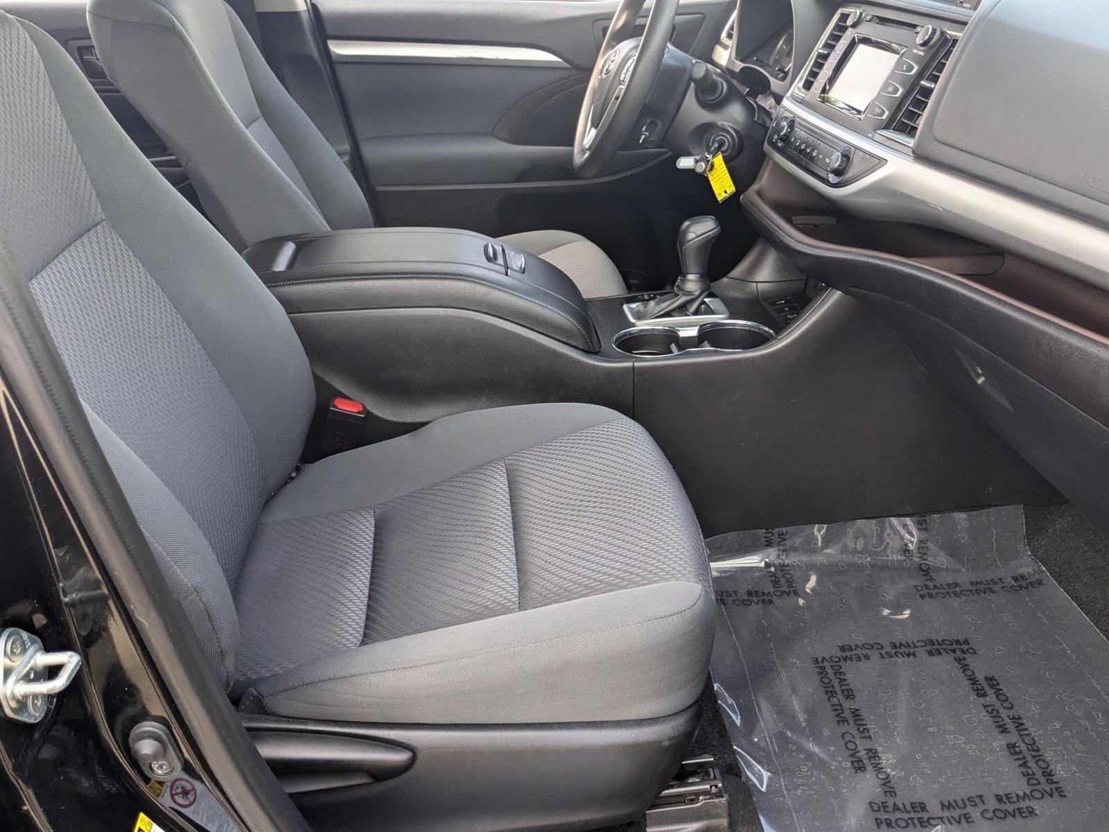 2019 Toyota Highlander Vehicle Photo in Davie, FL 33331