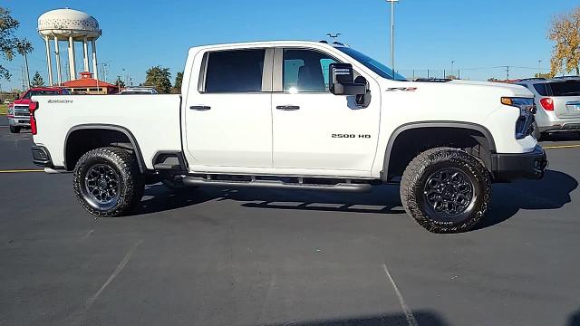 2025 Chevrolet Silverado 2500 HD Vehicle Photo in JOLIET, IL 60435-8135