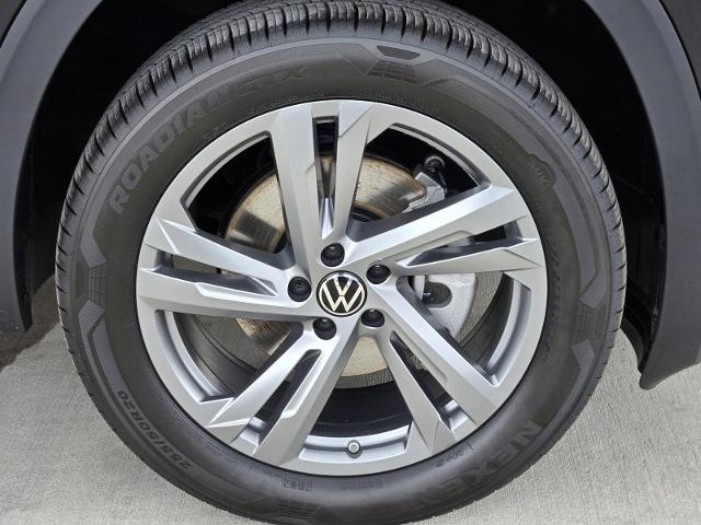 2024 Volkswagen Atlas Cross Sport Vehicle Photo in WEATHERFORD, TX 76087