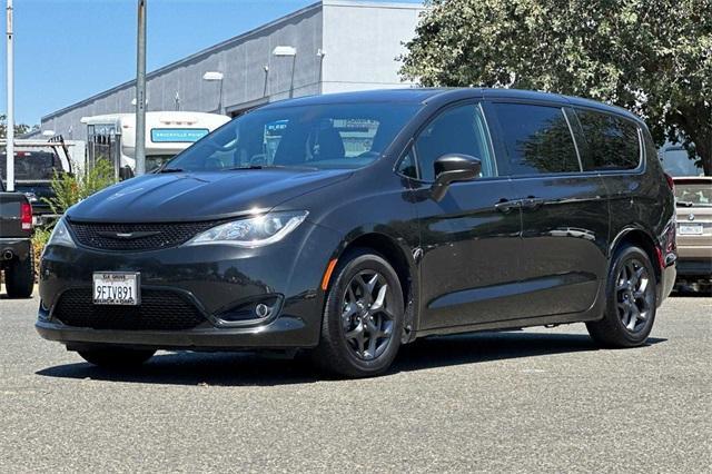 2020 Chrysler Pacifica Vehicle Photo in ELK GROVE, CA 95757-8703