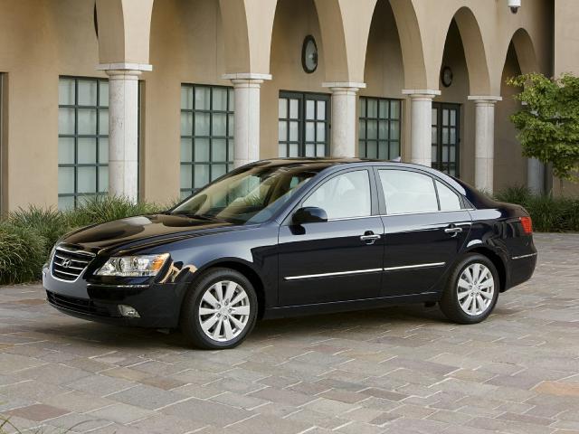 2009 Hyundai SONATA Vehicle Photo in Akron, OH 44312