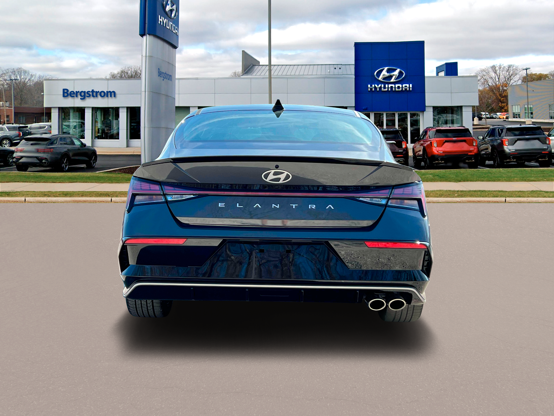 2025 Hyundai ELANTRA Vehicle Photo in Green Bay, WI 54304