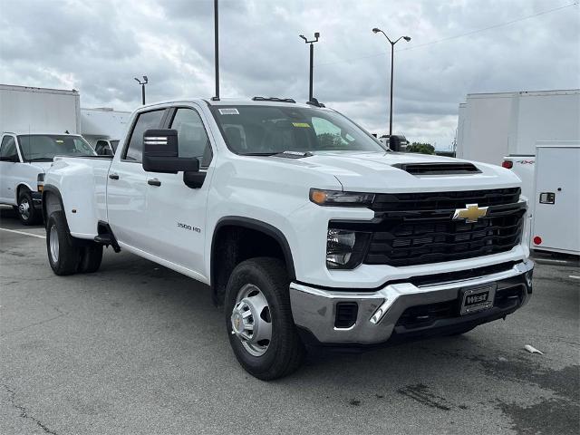 2024 Chevrolet Silverado 3500 HD Vehicle Photo in ALCOA, TN 37701-3235