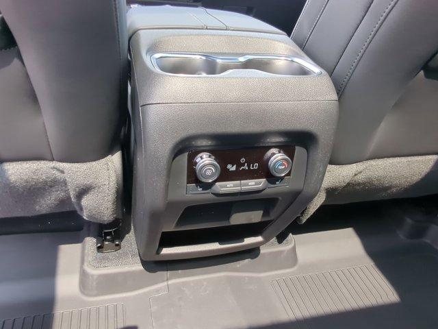 2025 Buick Enclave Vehicle Photo in ALBERTVILLE, AL 35950-0246