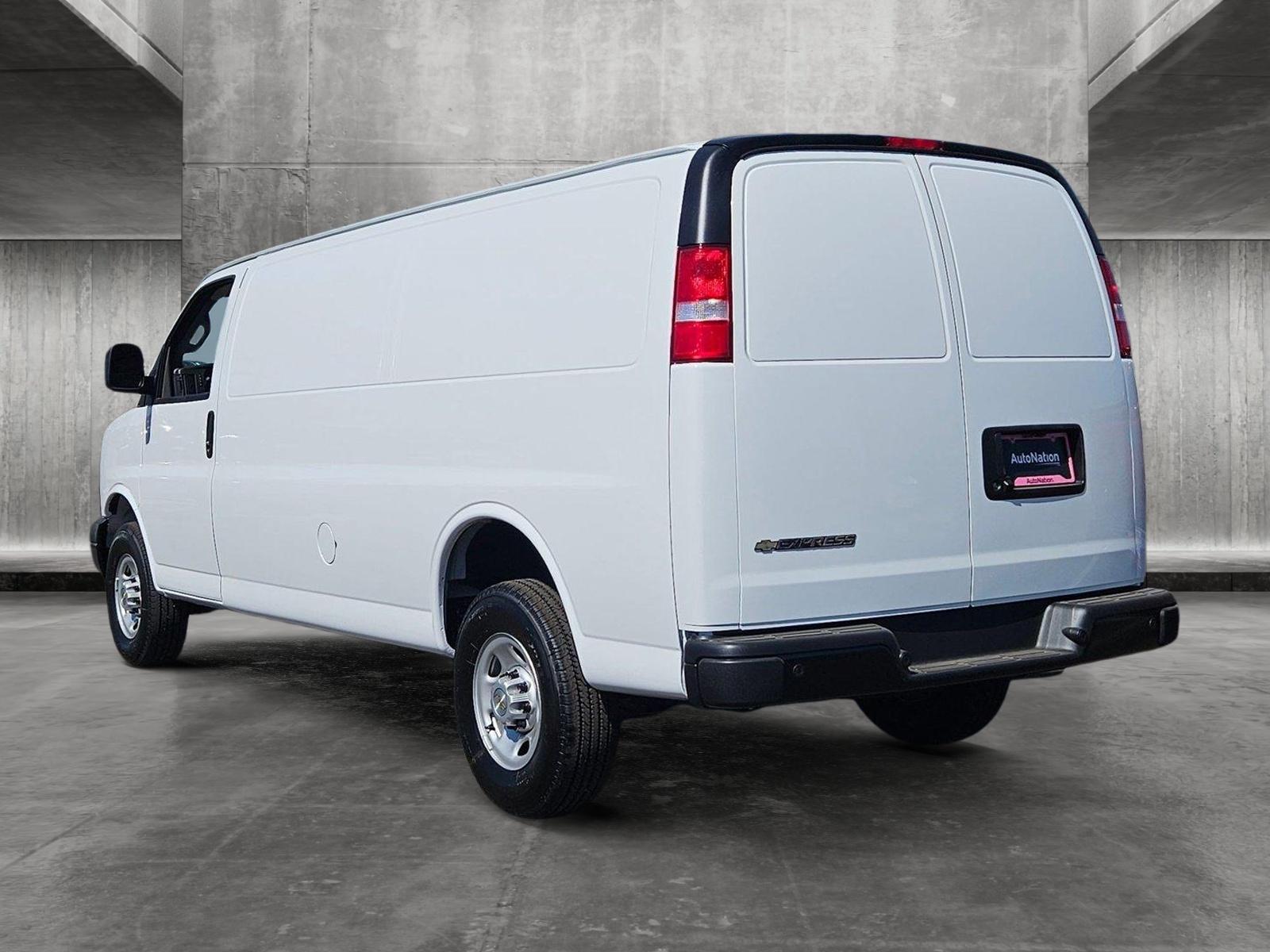 2024 Chevrolet Express Cargo 2500 Vehicle Photo in PEORIA, AZ 85382-3715