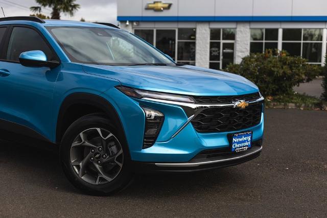 2025 Chevrolet Trax Vehicle Photo in NEWBERG, OR 97132-1927