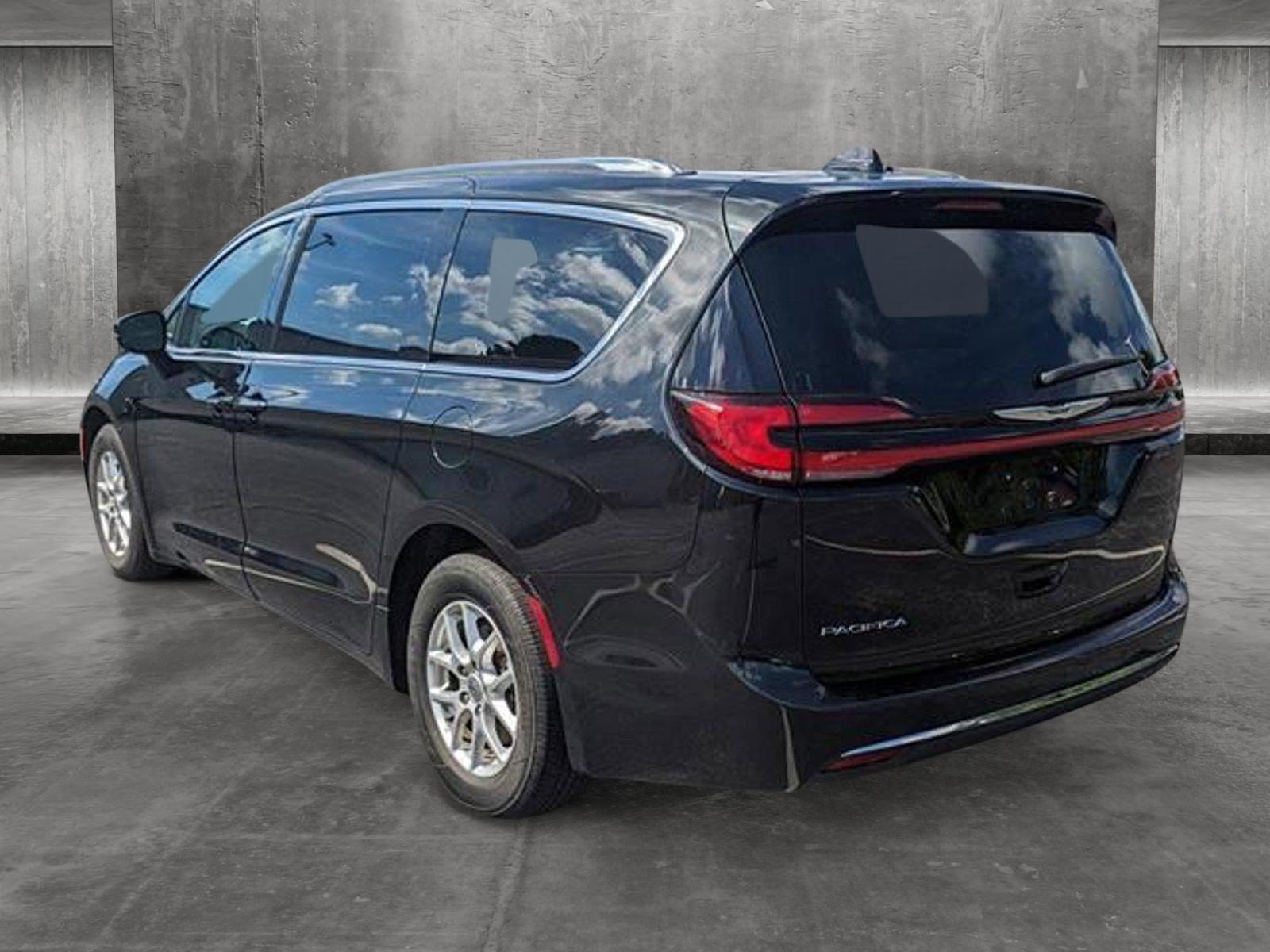 2022 Chrysler Pacifica Vehicle Photo in Tampa, FL 33614