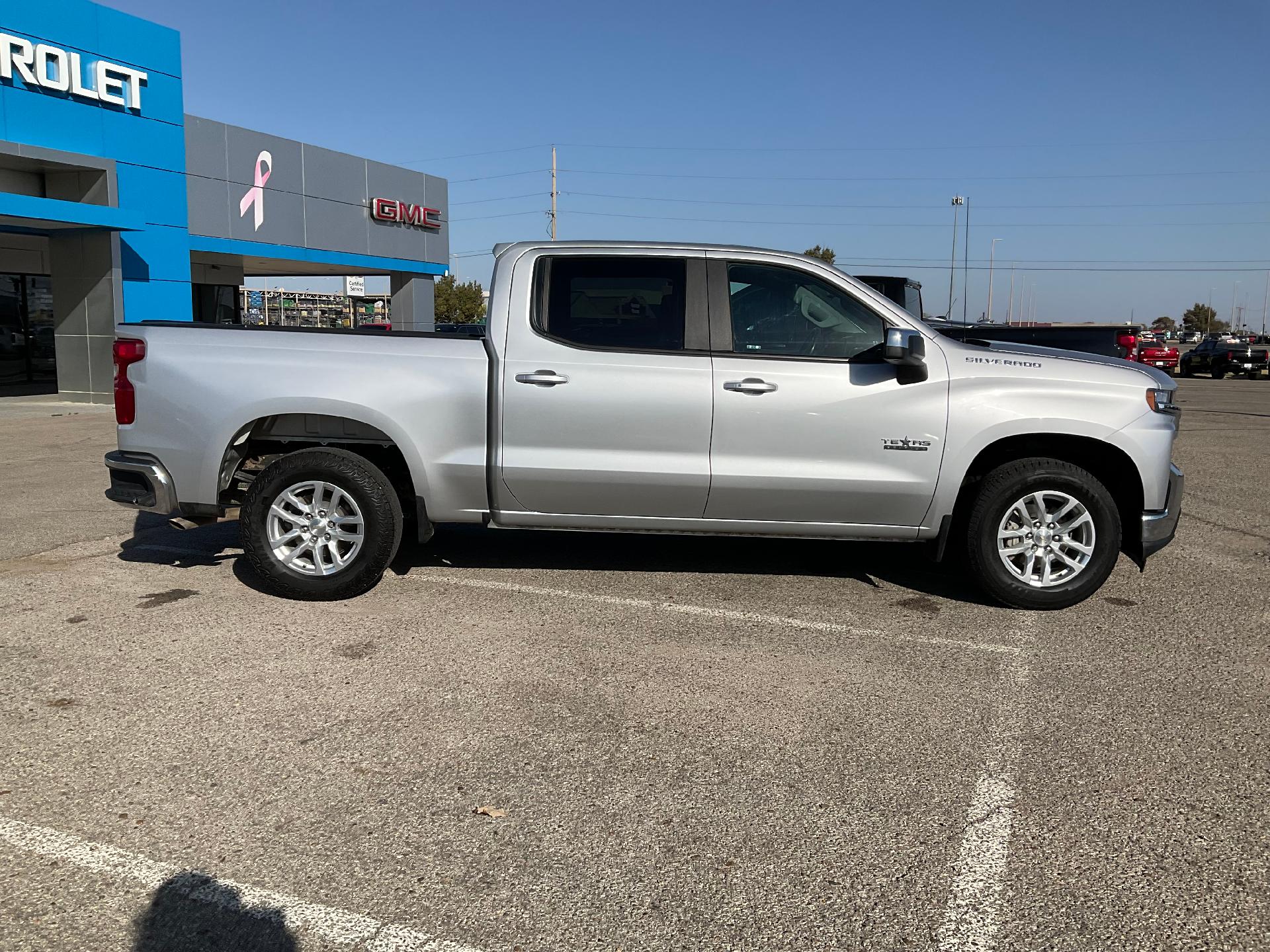 Used 2020 Chevrolet Silverado 1500 LT with VIN 3GCPWCED9LG331203 for sale in Ponca City, OK