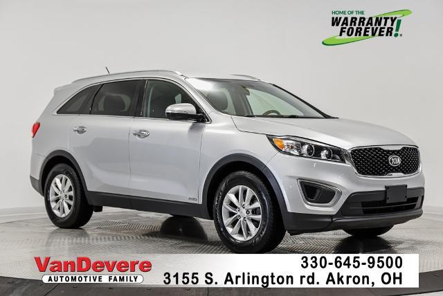 2016 Kia Sorento Vehicle Photo in Akron, OH 44312