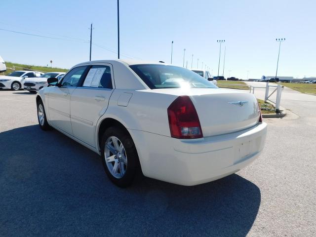 2007 Chrysler 300-Series Vehicle Photo in Gatesville, TX 76528