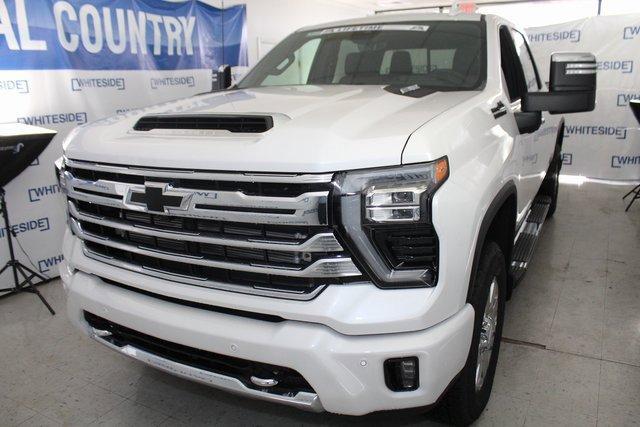 2025 Chevrolet Silverado 2500 HD Vehicle Photo in SAINT CLAIRSVILLE, OH 43950-8512