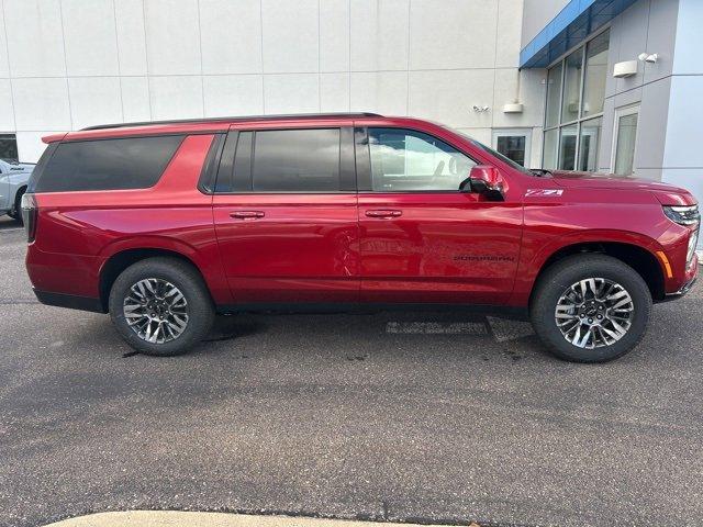 2025 Chevrolet Suburban Vehicle Photo in SAUK CITY, WI 53583-1301