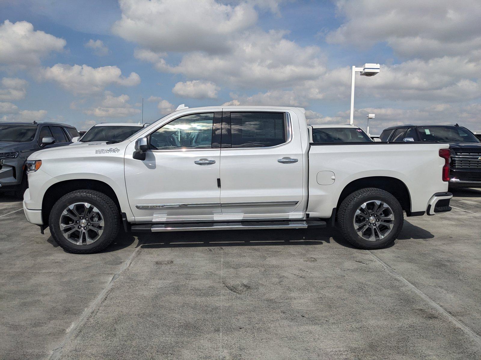 2025 Chevrolet Silverado 1500 Vehicle Photo in MIAMI, FL 33172-3015