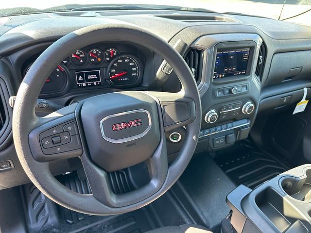 2024 GMC Sierra 1500 Vehicle Photo in LOWELL, MA 01852-4336