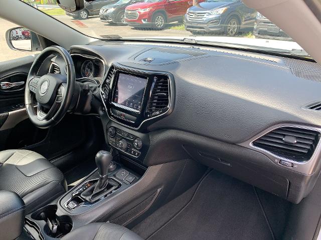 2019 Jeep Cherokee Vehicle Photo in MOON TOWNSHIP, PA 15108-2571