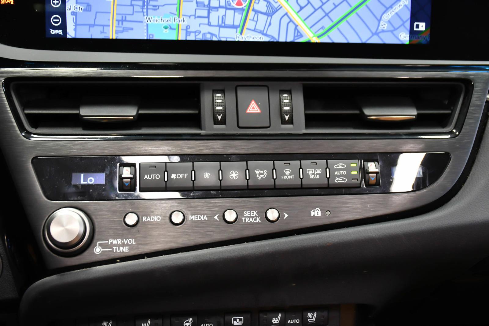 2022 Lexus ES 300h Vehicle Photo in DALLAS, TX 75235