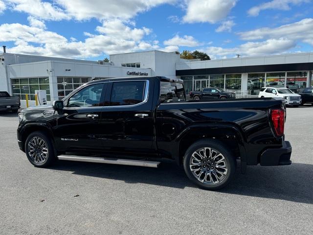 2025 GMC Sierra 1500 Vehicle Photo in LOWELL, MA 01852-4336