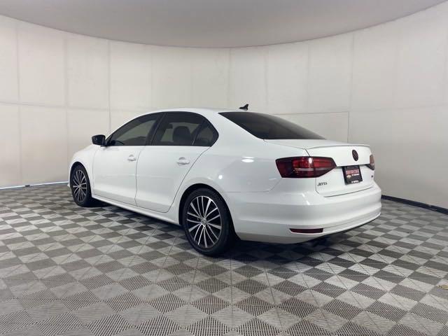 2016 Volkswagen Jetta Sedan Vehicle Photo in MEDINA, OH 44256-9001