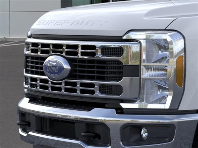 2023 Ford Super Duty F-250 SRW Vehicle Photo in Mahwah, NJ 07430-1343