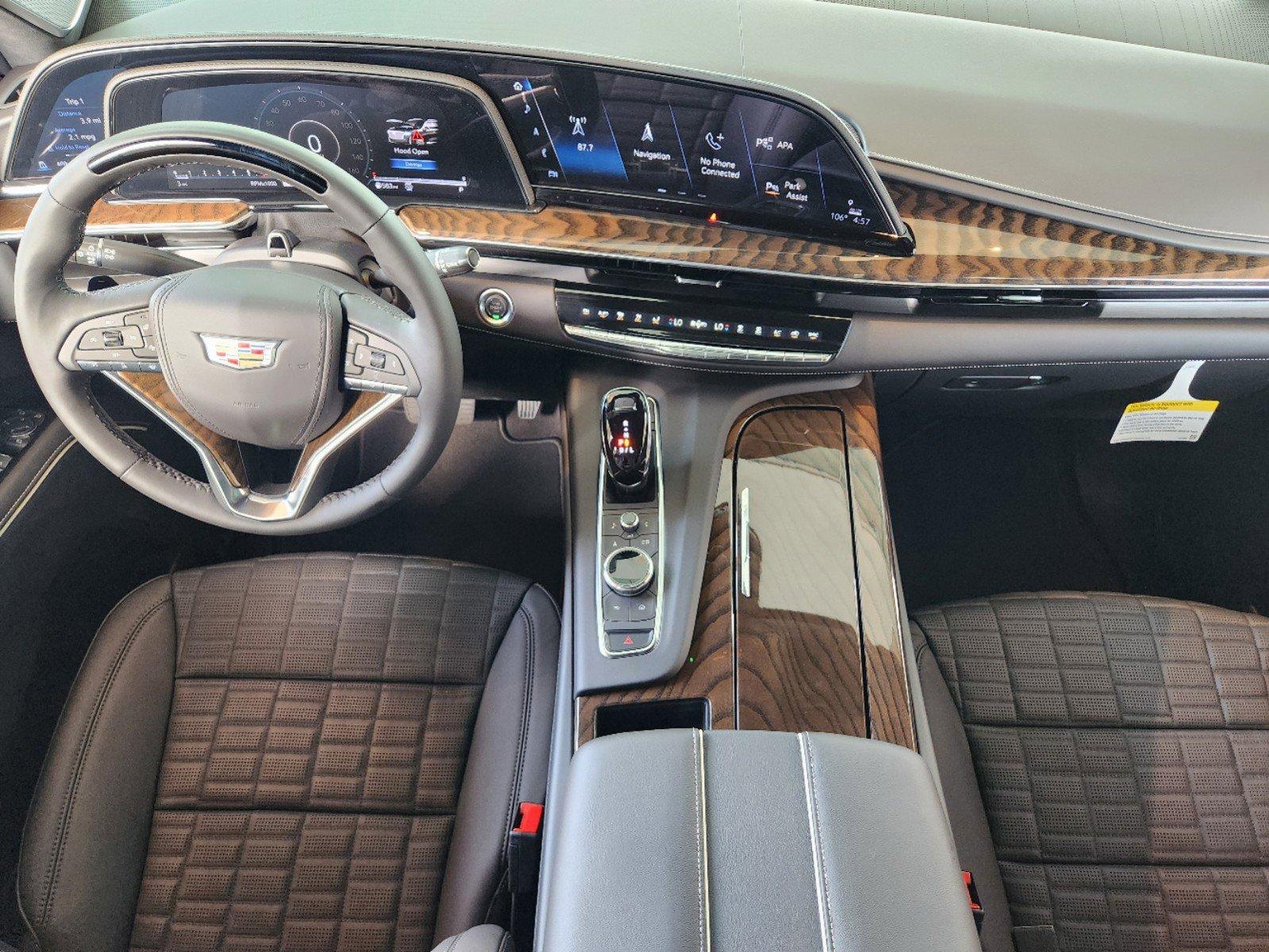 2024 Cadillac Escalade ESV Vehicle Photo in HOUSTON, TX 77079-1502