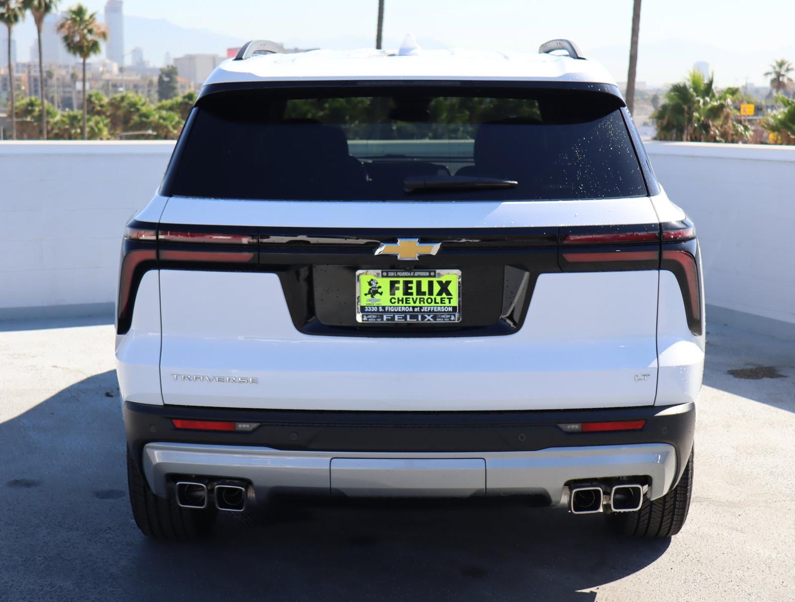 2024 Chevrolet Traverse Vehicle Photo in LOS ANGELES, CA 90007-3794