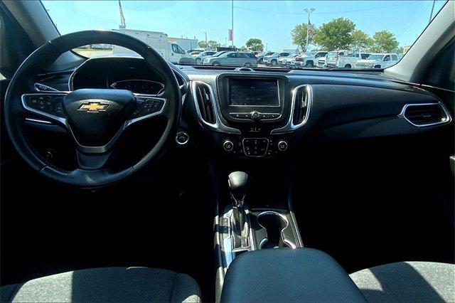 2022 Chevrolet Equinox Vehicle Photo in TOPEKA, KS 66609-0000