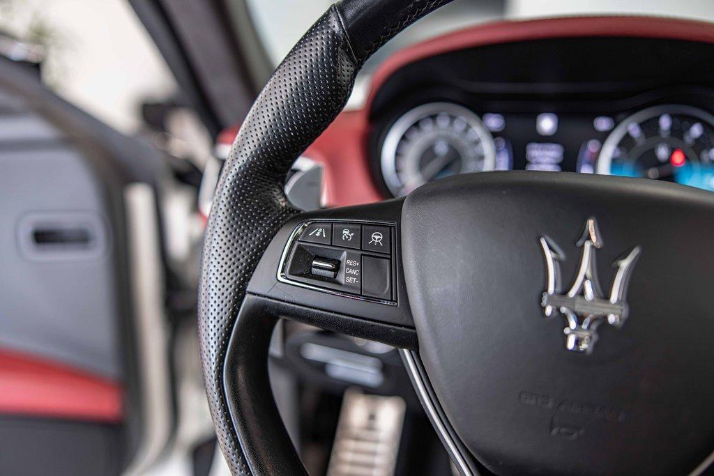 2022 Maserati Ghibli Vehicle Photo in Plainfield, IL 60586