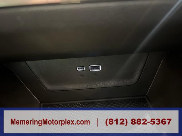 2025 Chevrolet Equinox Vehicle Photo in VINCENNES, IN 47591-5519