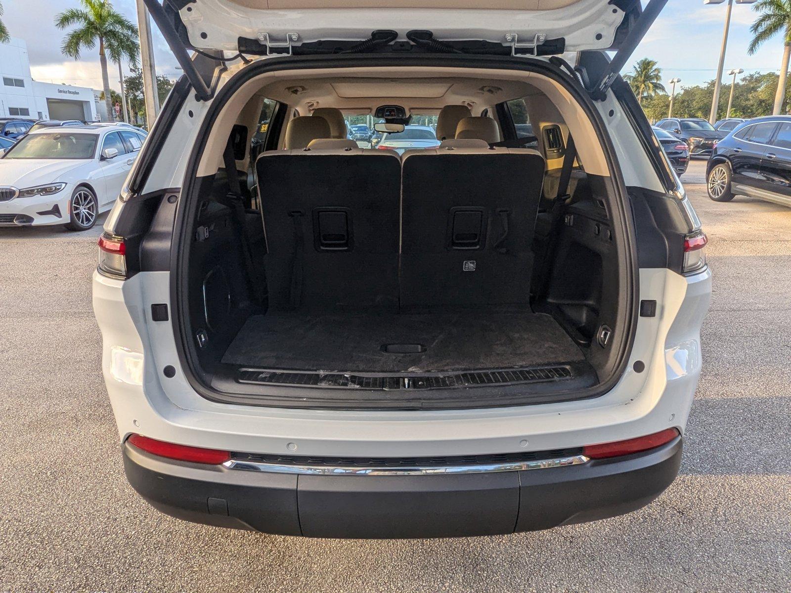 2021 Jeep Grand Cherokee L Vehicle Photo in Pembroke Pines, FL 33027