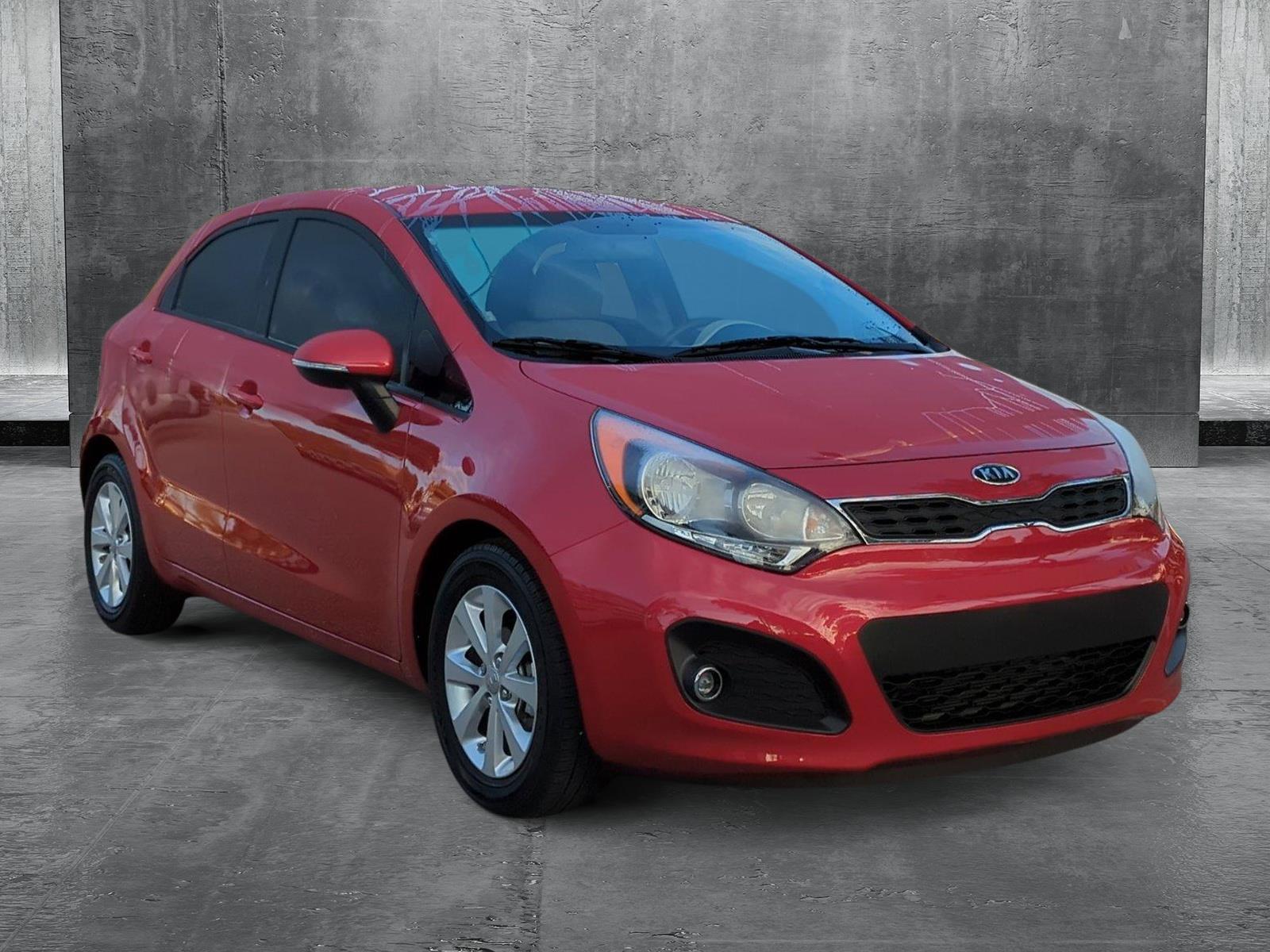 2012 Kia Rio 5-door Vehicle Photo in Ft. Myers, FL 33907