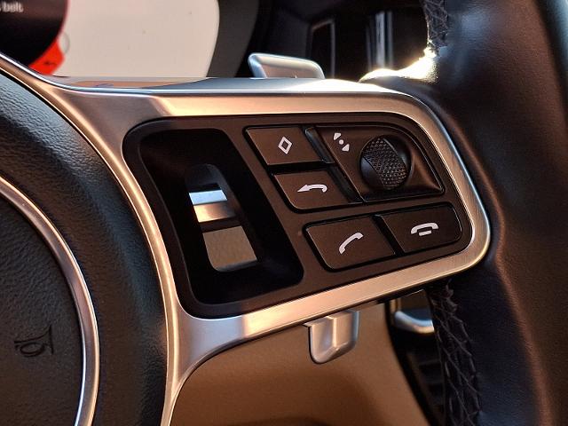 2019 Porsche Cayenne Vehicle Photo in TREVOSE, PA 19053-4984