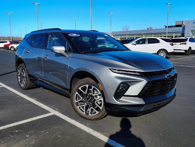 2024 Chevrolet Blazer Vehicle Photo in GREEN BAY, WI 54304-5303