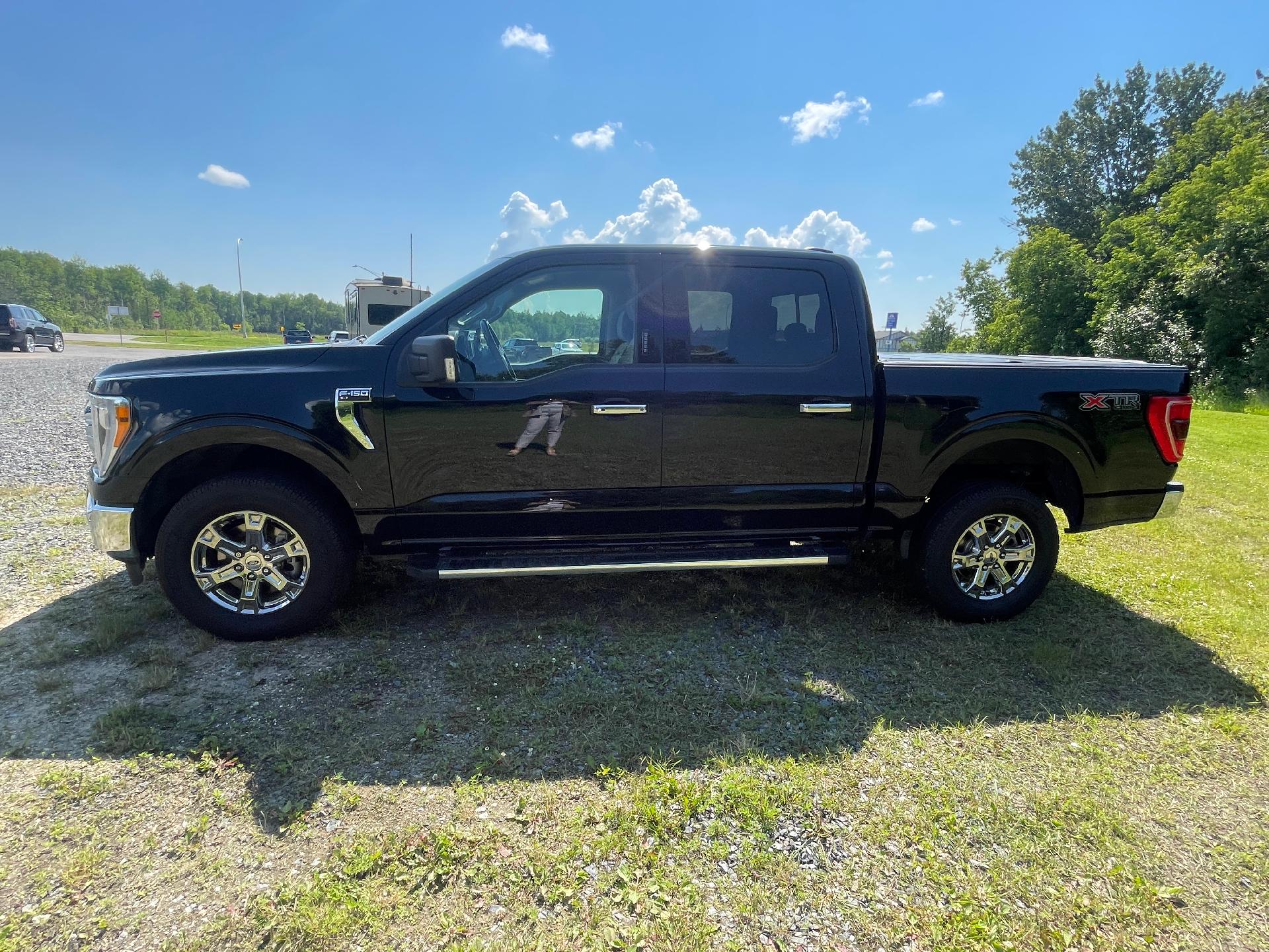 Used 2022 Ford F-150 XL with VIN 1FTFW1E8XNFC24460 for sale in International Falls, Minnesota