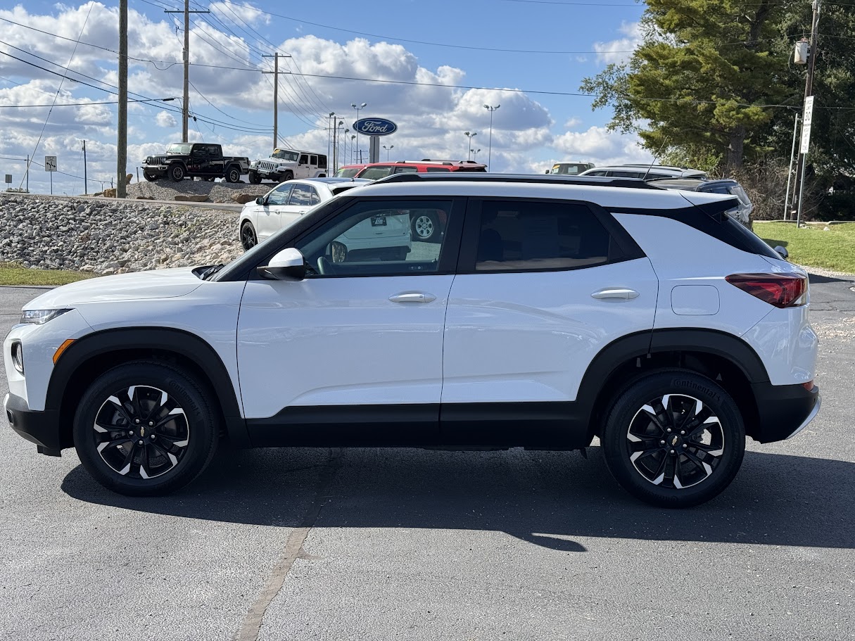 2021 Chevrolet Trailblazer Vehicle Photo in BOONVILLE, IN 47601-9633