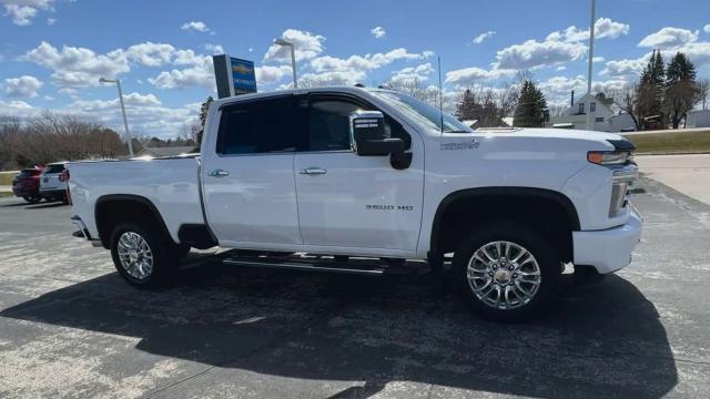 Used 2022 Chevrolet Silverado 3500HD High Country with VIN 1GC4YVEY7NF198442 for sale in Lewiston, Minnesota