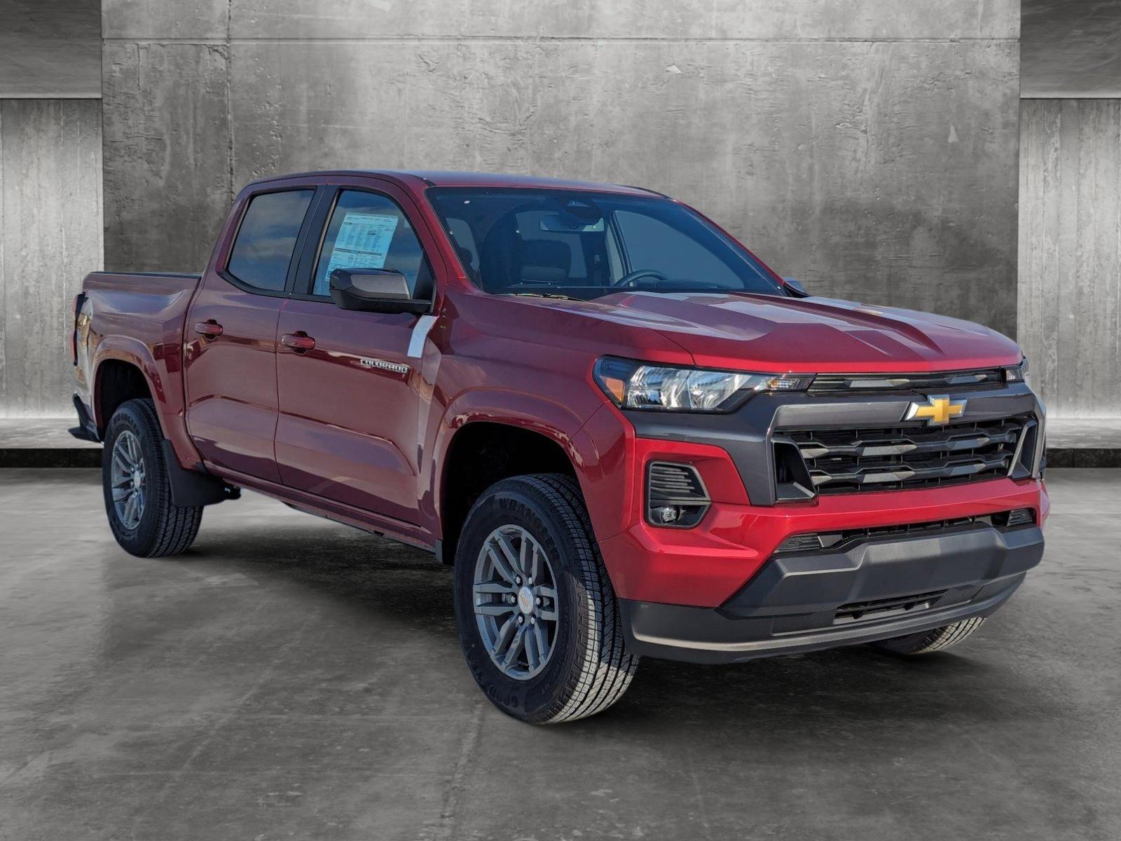 2024 Chevrolet Colorado Vehicle Photo in PEMBROKE PINES, FL 33024-6534