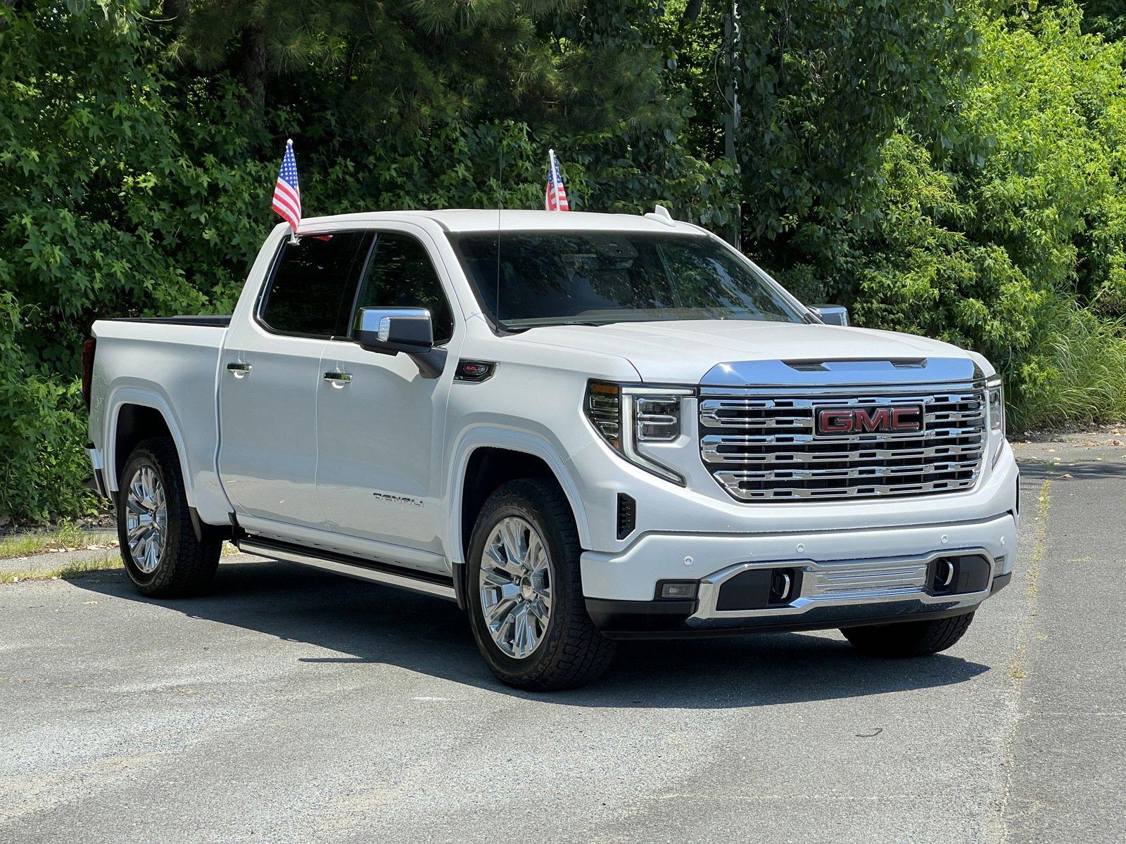 2024 GMC Sierra 1500 Vehicle Photo in MONROE, NC 28110-8431